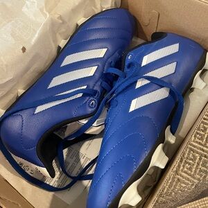 Adidas Youth Soccer Cleats Size 5 NWT